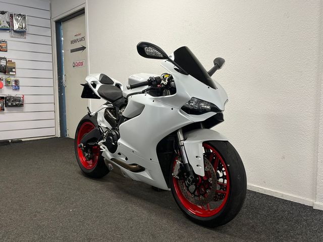 ducati - 899-panigale