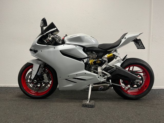 ducati - 899-panigale