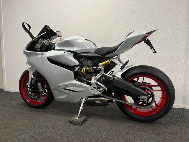ducati - 899-panigale