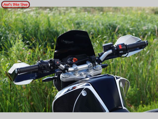 ktm - 690-duke