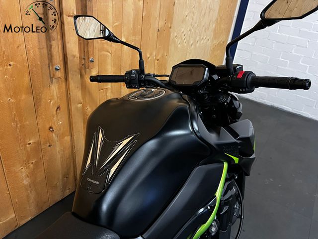 kawasaki - z900