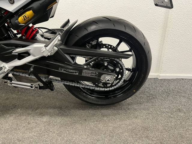 bmw - f-900-r