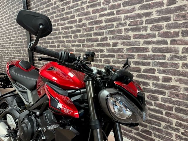 triumph - street-triple-rs