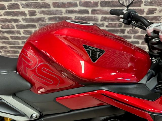 triumph - street-triple-rs