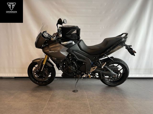 triumph - tiger-1050