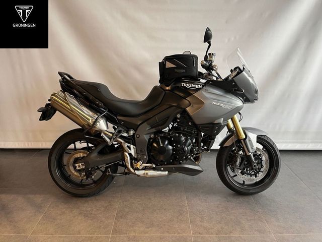 triumph - tiger-1050