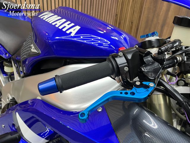 yamaha - yzf-r1