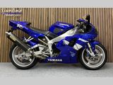 YAMAHA YZF R1