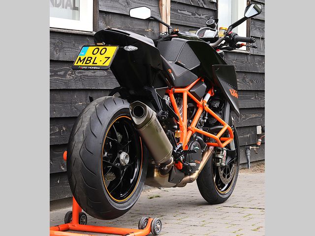 ktm - 1290-super-duke-r