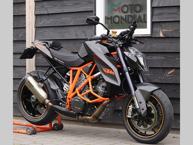 ktm - 1290-super-duke-r