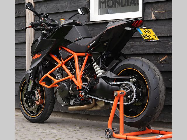 ktm - 1290-super-duke-r