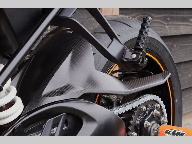 ktm - 1290-super-duke-r