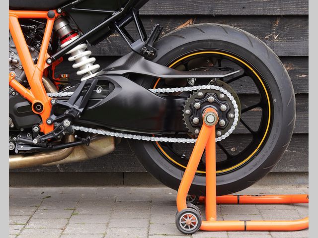 ktm - 1290-super-duke-r