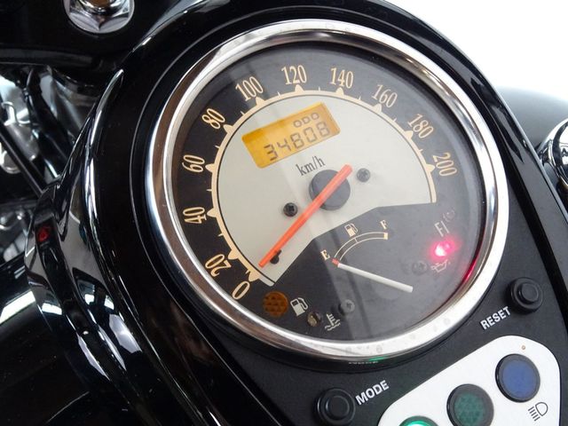 kawasaki - vn-900-custom