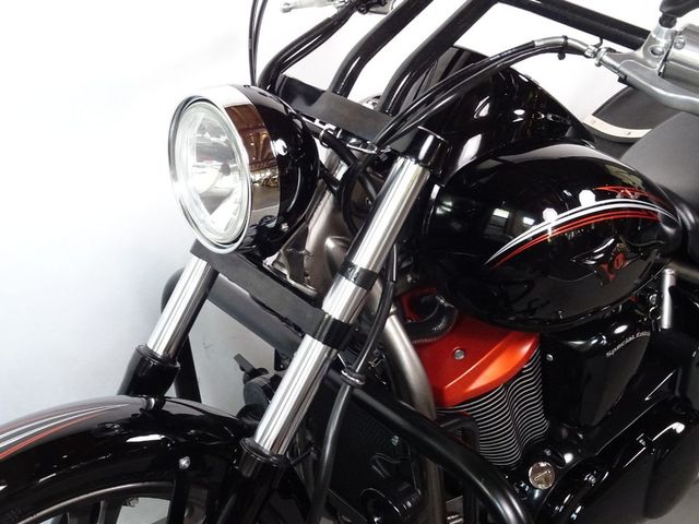 kawasaki - vn-900-custom
