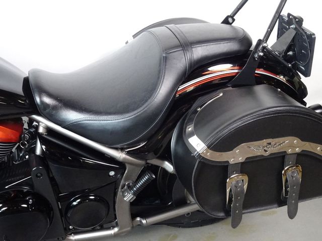 kawasaki - vn-900-custom