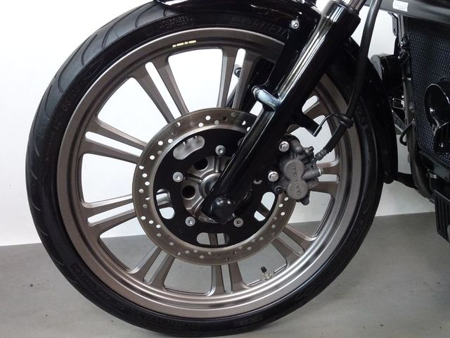 kawasaki - vn-900-custom
