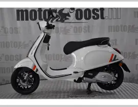 Vespa Sprint 125 S 2025 nieuw