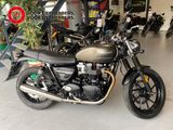 TRIUMPH SPEED TWIN 900