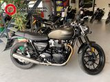 TRIUMPH SPEED TWIN 900