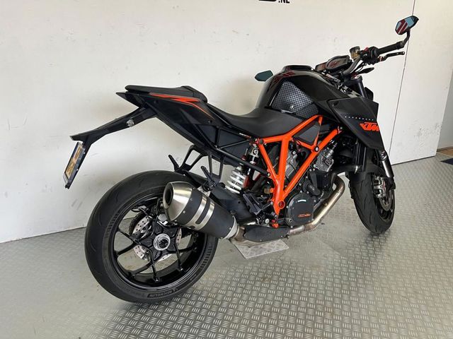 ktm - 1290-super-duke-r