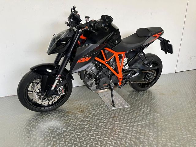 ktm - 1290-super-duke-r
