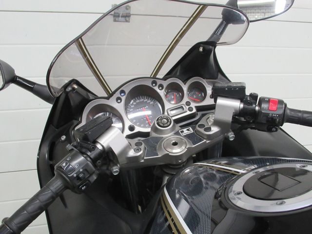 kawasaki - zzr-1200