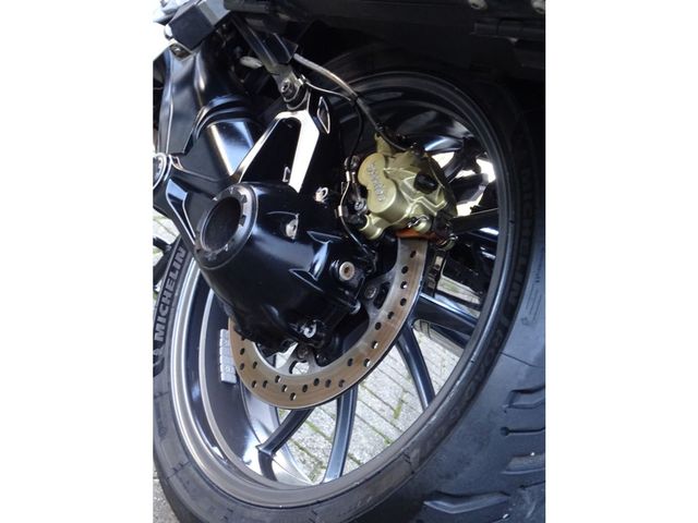 bmw - r-1200-rt-abs