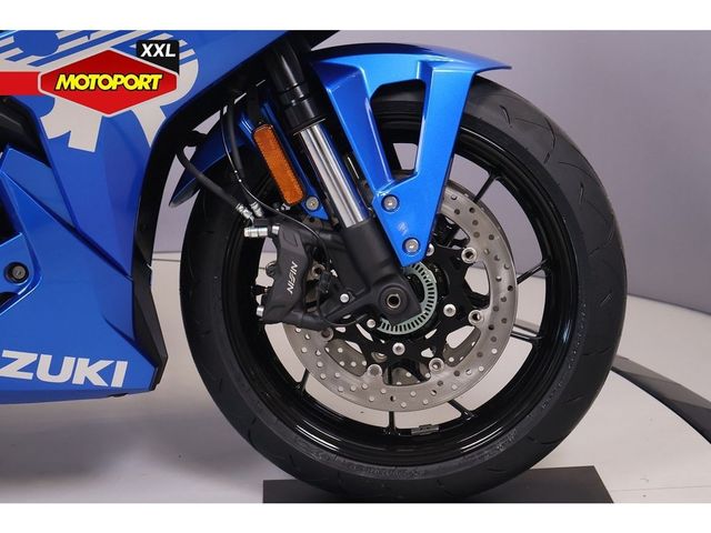 suzuki - gsx-8r