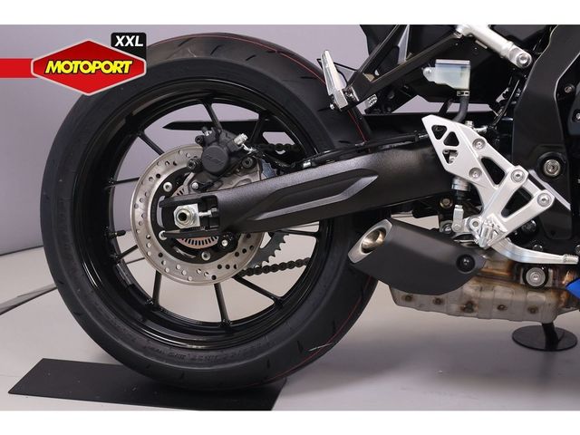 suzuki - gsx-8r