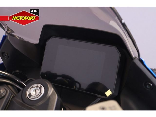 suzuki - gsx-8r