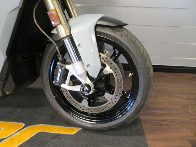bmw - s-1000-xr