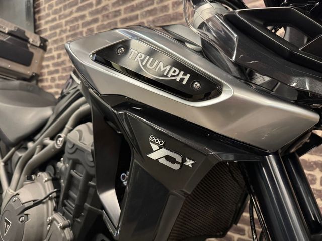 triumph - tiger-1200-xcx