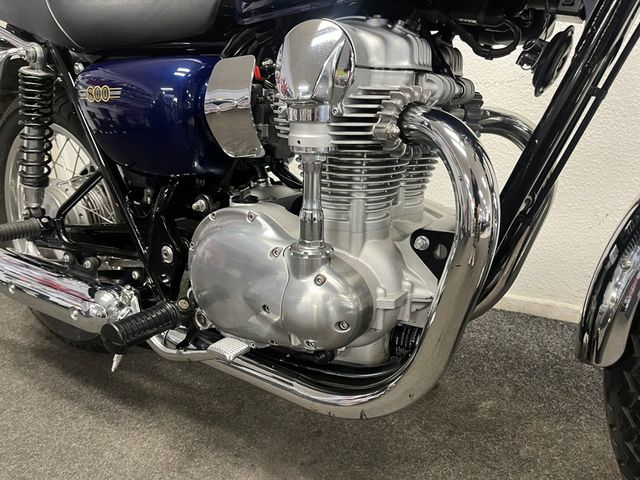kawasaki - w800