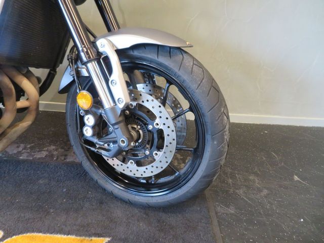 yamaha - xsr-900-abs