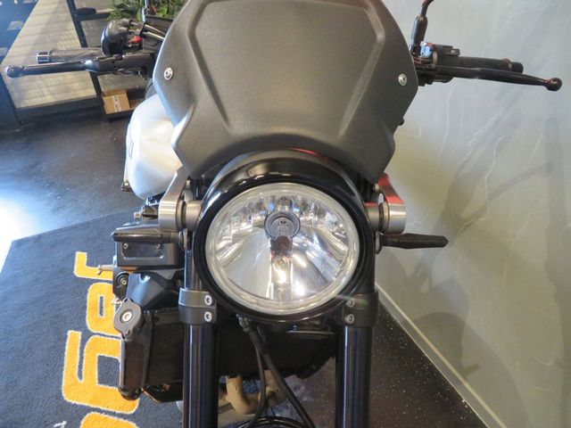 yamaha - xsr-900-abs