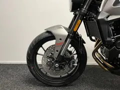Moto Morini Seiemmezzo STR 2026 nieuw – foto 20 van 28