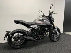 Moto Morini Seiemmezzo STR 2026 nieuw – foto 6 van 28