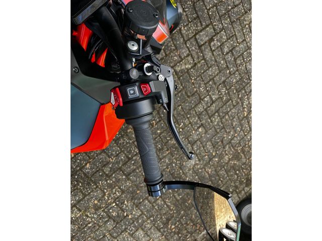 ktm - 1290-super-duke-r