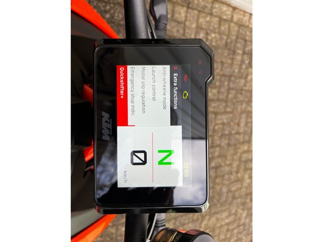 ktm - 1290-super-duke-r