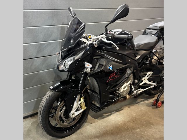 bmw - s-1000-r