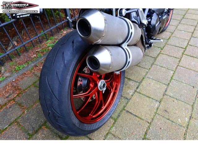 ducati - streetfighter-v2