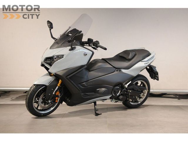 yamaha - tmax-tech-max-560