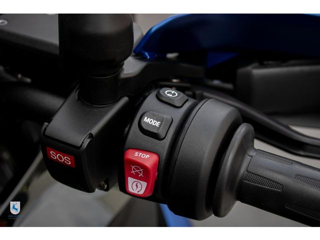 bmw - r-1300-gs-triple-black