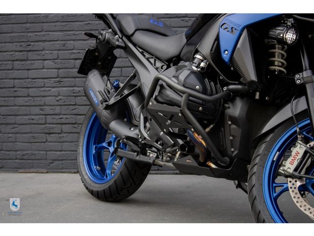 bmw - r-1300-gs-triple-black