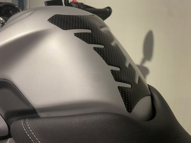 triumph - tiger-800-xrx