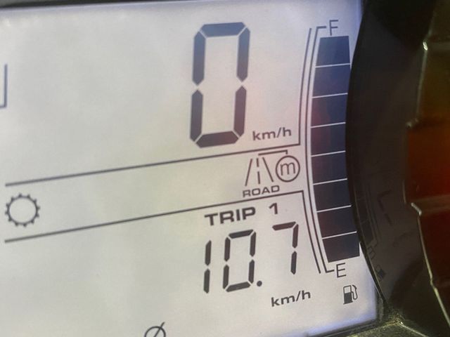 triumph - tiger-800-xrx