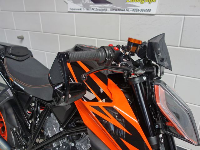 ktm - 1290-super-duke-r