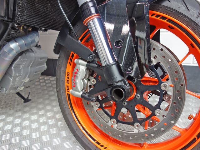 ktm - 1290-super-duke-r