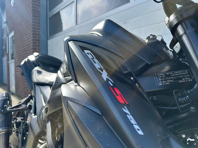 suzuki - gsx-s-750-abs